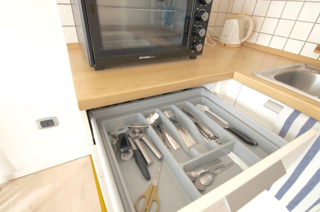 Interno 77 Di Tss' - Appartamento Soleggiato Con Ampie Finestre & Internet Veloce Con Fibra - Perfetto Per Coppie Trento Bagian luar foto