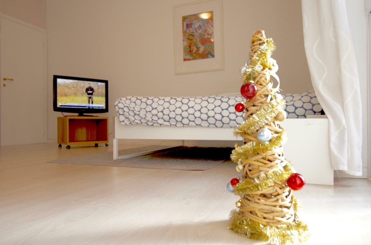 Interno 77 Di Tss' - Appartamento Soleggiato Con Ampie Finestre & Internet Veloce Con Fibra - Perfetto Per Coppie Trento Bagian luar foto